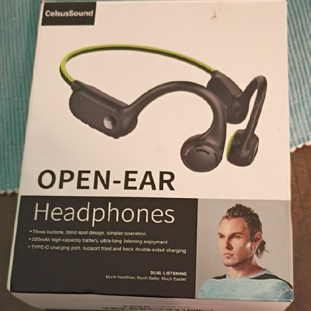 Open-Ear Headphones - Black and Green